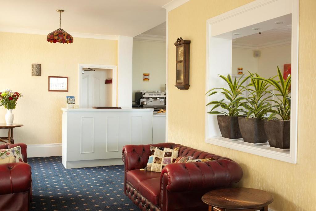 The Clifton Hotel Shanklin Exterior photo